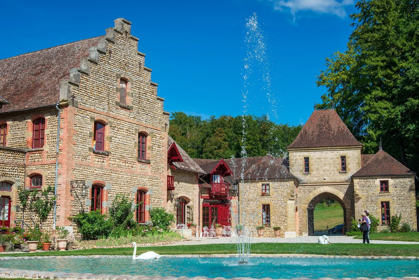Château de Pupetières en Isère - Architecture néo-gothique Viollet-le-Duc